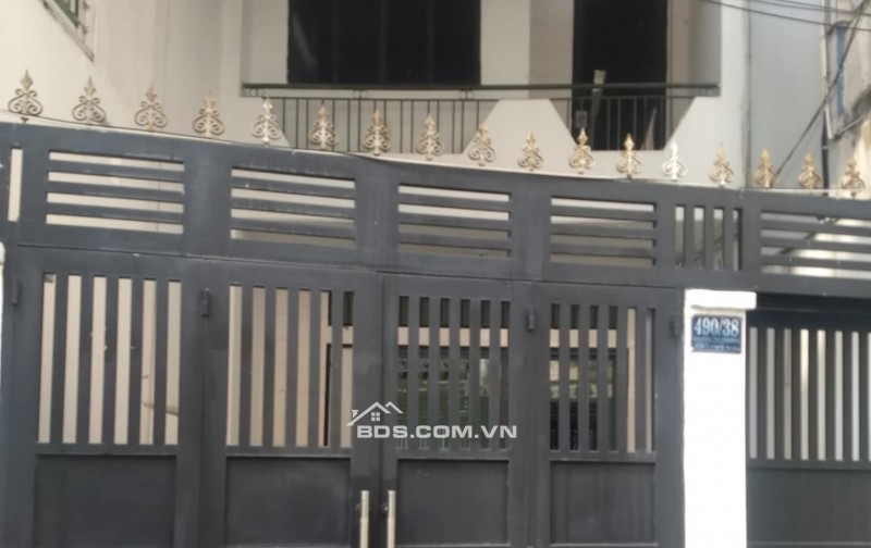 Cần cho thuê nhà hẻm nguyên căn Nguyễn Tri Phương 68m2 , 2 phòng nghủ
