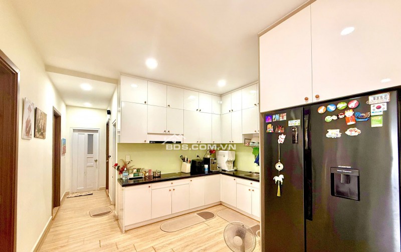 Bán Căn Hộ CC 3PN 2WC - Tầng cao tại D2B Topazelite Q8 (cũ)