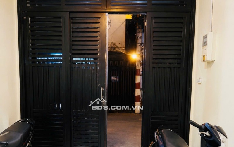 NHÀ ĐẸP KHU BẮC HẢI - HXH 6M GẦN MẶT TIỀN CMT8 - 4 TẦNG BTCT - GẦN 40M² - GIÁP QUẬN 3