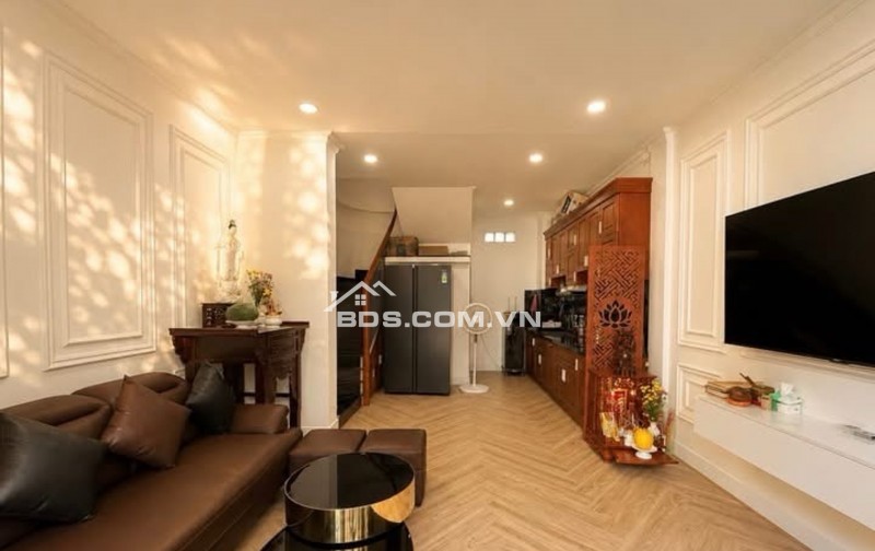 XA HOA QUẬN 1 - NGUYỄN VĂN NGUYỄN - 20M RA MẶT TIỀN - 5 TẦNG SÂN THƯỢNG BTCT - 3PN 4WC SIÊU XINH - DT (4.2x9) SỔ A4 - CHỈ 7.x TỶ.