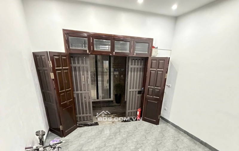 Bán Nhà Dòng Tiền, Gần Phố, Lê Thanh Nghị, Hai Bà Trưng, 26/35m, 6 tầng, giá 10.6 tỷ