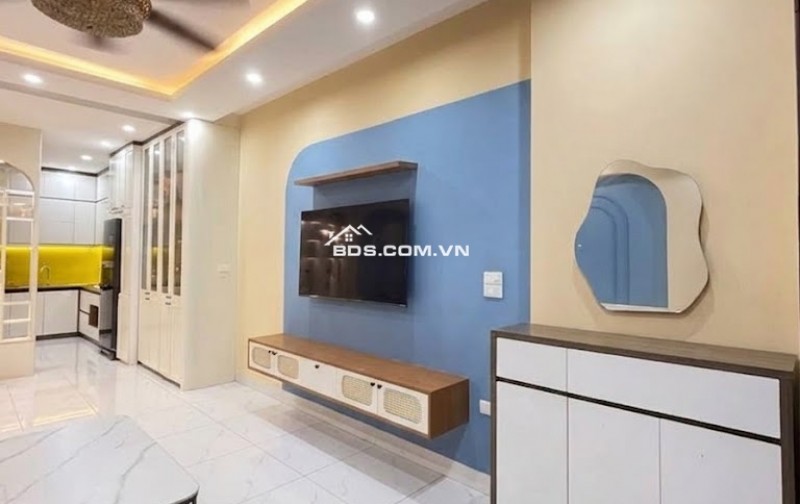 BÁN NHÀ 6 TẦNG THANG MÁY Ô TÔ VÀO NHÀ–NGÕ Ô TÔ TRÁNH–GẦN AEON LONG BIÊN–45M²–10.X TỶ
