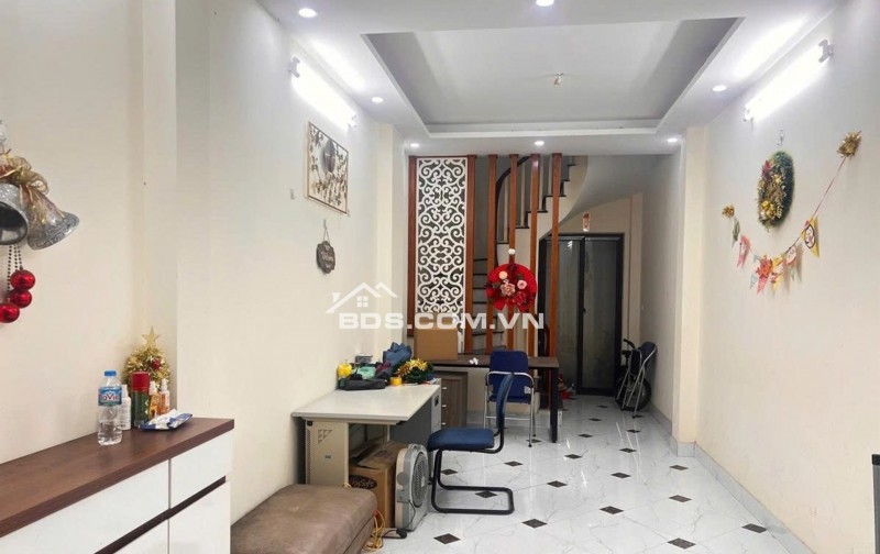 ĐỊNH CÔNG - NHÀ ĐẸP CHỦ TỰ XÂY TÂM HUYẾT - 36m2 x 5T, FULL NT - 2 THOÁNG VĨNH VIỄN - NGÕ NÔNG, VÀI BƯỚC Ô TÔ TRÁNH!