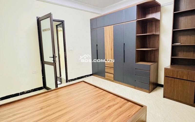 SỐC SỐC. BÁN NHANH NHÀ 4 TẦNG, DÂN XÂY-SÀI ĐỒNG– 36m² THOÁNG TRƯỚC SAU– GIÁ CHỈ 5.x tỷ