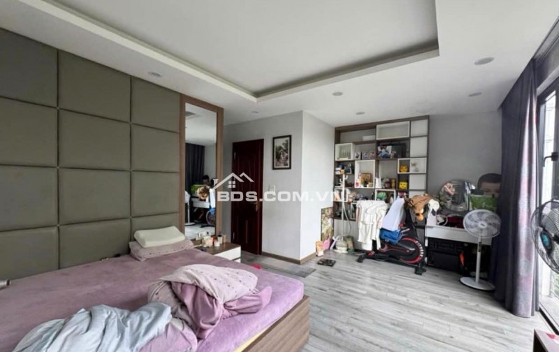  Bán nhà Lê Hồng Phong - mặt phố - 29/39m2 - 3tầng 1 tum - view Lăng Bác - lô góc 2 mặt tiền - vỉa hè to  Khu Vip - Hiếm