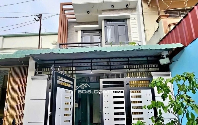 CHỦ NGỘP BANK CẦN BÁN GẤP NHÀ 1 TRỆT 1 LẦU GIÁ 1TỶ 450 Ở NGUYỄN VĂN LINH PHƯỜNG 7 QUẬN 8