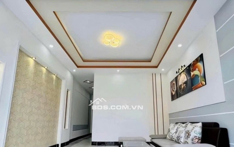 CHỦ NGỘP BANK CẦN BÁN GẤP NHÀ 1 TRỆT 1 LẦU GIÁ 1TỶ 450 Ở NGUYỄN VĂN LINH PHƯỜNG 7 QUẬN 8