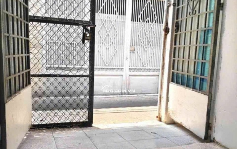 Bán nhà Quận Tân Bình giá dưới 2,85 tỷ Cách Mạng Tháng 8 trệt lầu