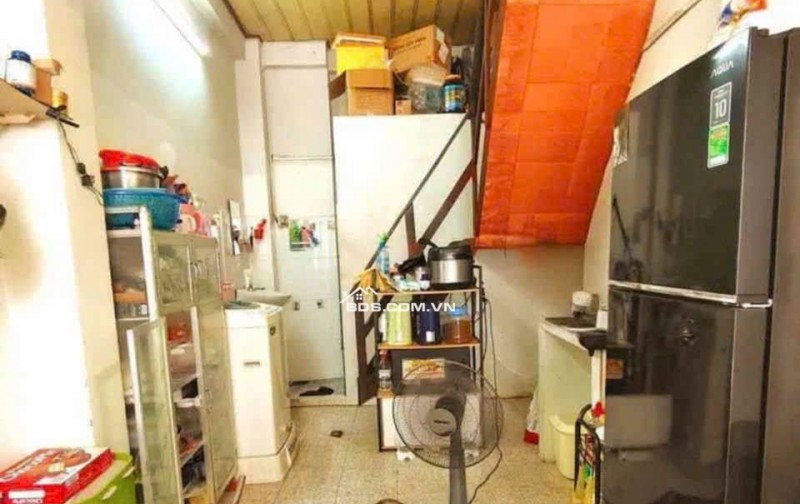 Bán nhà Quận Tân Bình giá dưới 2,85 tỷ Cách Mạng Tháng 8 trệt lầu