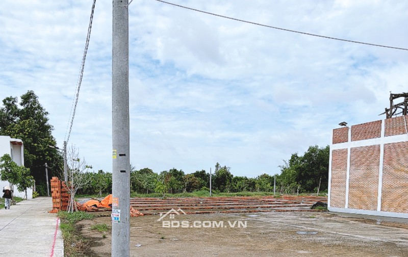 Đất trung tâm Thị Trấn Cần Đước - chỉ 200 ra chợ Cần Đước - UBND