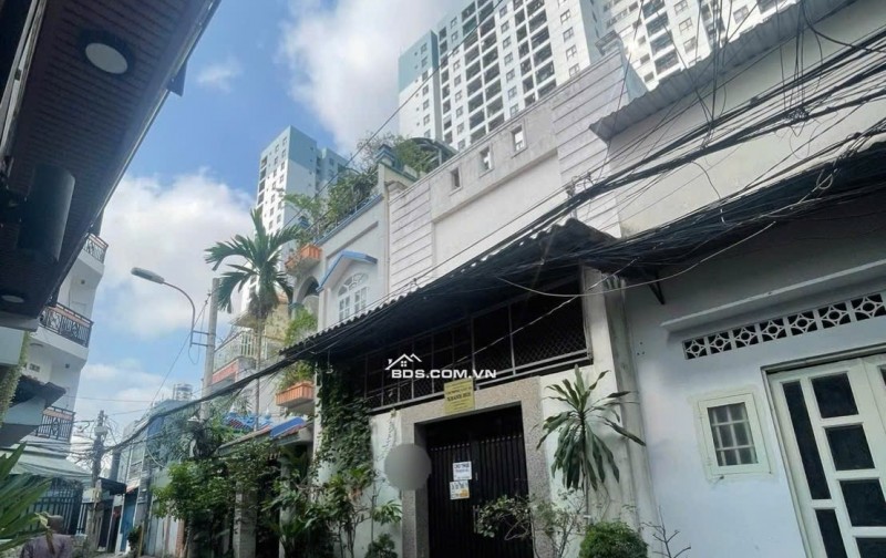  BÁN NHÀ ĐẸP - LÂM VĂN BỀN -  TRUNG TÂM QUẬN 7 - FULL NỘI THẤT .