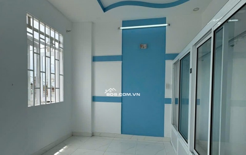 Chú Năm bán nhà 2 tầng Xuân Thới Thượng Hóc Môn đường Nguyễn Văn Bứa