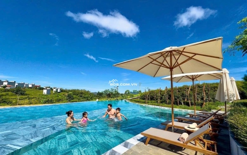 Bán đất gần hồ ngọc 1,35tỷ/150m2, full thổ cư, sổ hồng riêng, đường nhựa 12m, gần ngã 5 chợ.