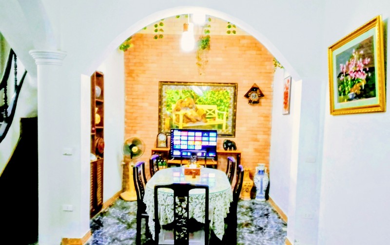Bán nhà riêng phố Khương Trung thông đường vành đai 2.5, DT 133m2, sổ hồng, ô tô vào nhà