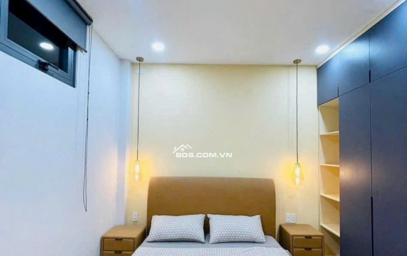HIẾM! MẶT TIỀN HUỲNH VĂN BÁNH NGAY NGUYỄN VĂN TRỖI – 4 TẦNG ST – CHỈ 11,7 TỶ