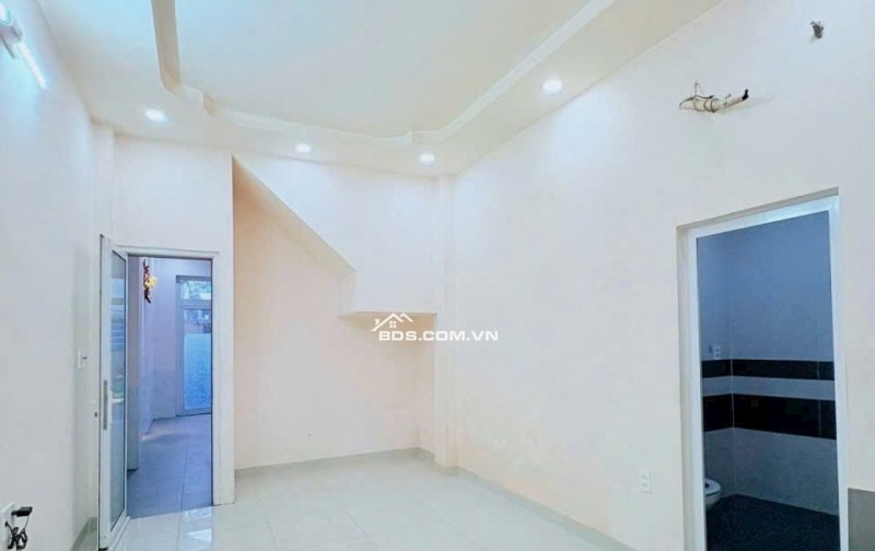 NHÀ ĐẸP NI SƯ HUỲNH LIÊN –4.4×12 M HIẾM CÓ – 3 TẦNG – HXH THÔNG – CHỈ 5.1 TỶ