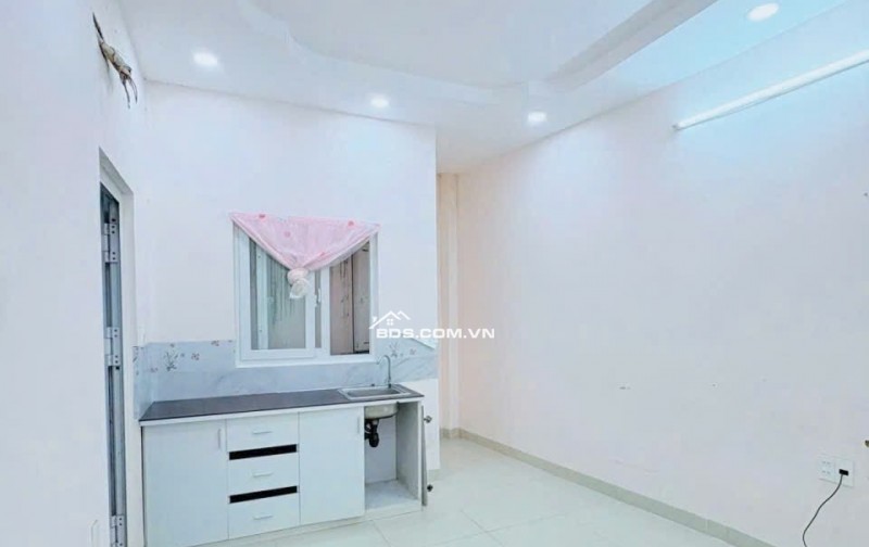 NHÀ ĐẸP NI SƯ HUỲNH LIÊN –4.4×12 M HIẾM CÓ – 3 TẦNG – HXH THÔNG – CHỈ 5.1 TỶ