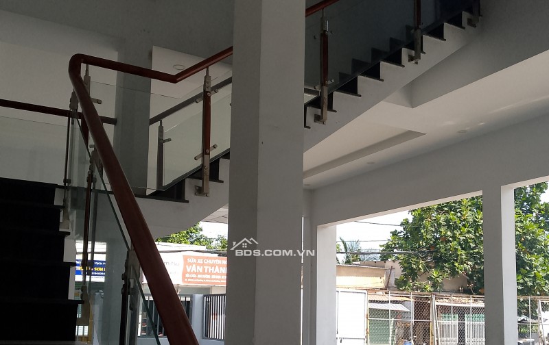 Nhà 5 tầng mới xây, Đường An Phú Đông 12, kế bên Quốc lộ 1A, giá chỉ 9tỷ