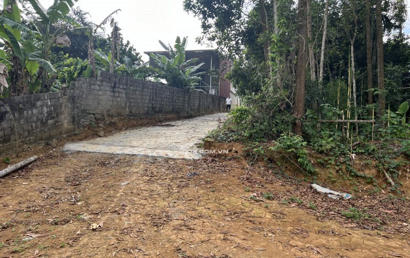 Bán đất bám hồ 1000m2 tạii Cư Yên, Lương Sơn, Hoà Bình