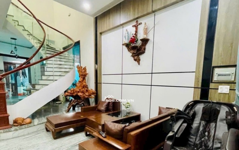  BÁN NHÀ KHU VIP VEN SÔNG DÂN TRÍ CAO TẠI THỦ ĐỨC