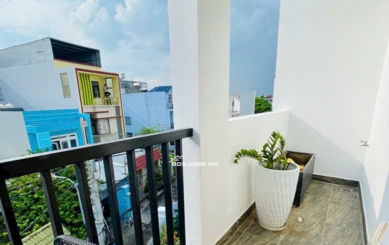  BÁN NHÀ KHU VIP VEN SÔNG DÂN TRÍ CAO TẠI THỦ ĐỨC