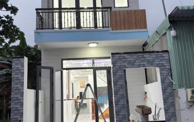 CHÚ EM CẦN BÁN NHÀ ĐẤT THỔ CƯ 4X10M Ở GẦN CHỢ NHỊ XUÂN