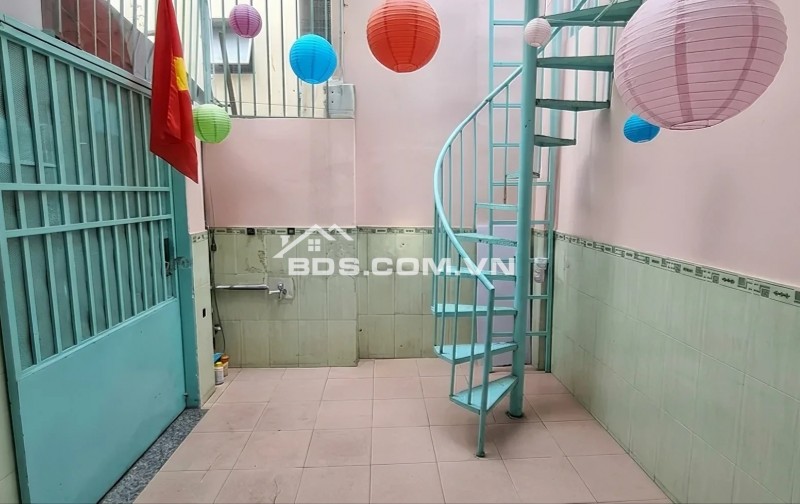 NHÀ RỘNG 58M2 – 3 TẦNG NỞ HẬU 4M - PHỐ ẨM THỰC SẦM UẤT - CHỢ BÀN CỜ!