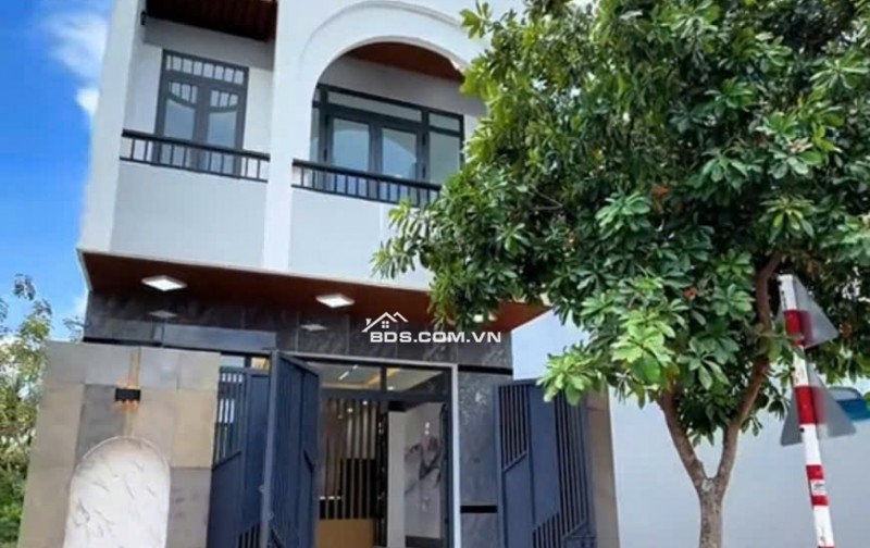 Chỉ 920 triệu Nguyễn Hữu Trí Bình Chánh dọn vào ở ngay