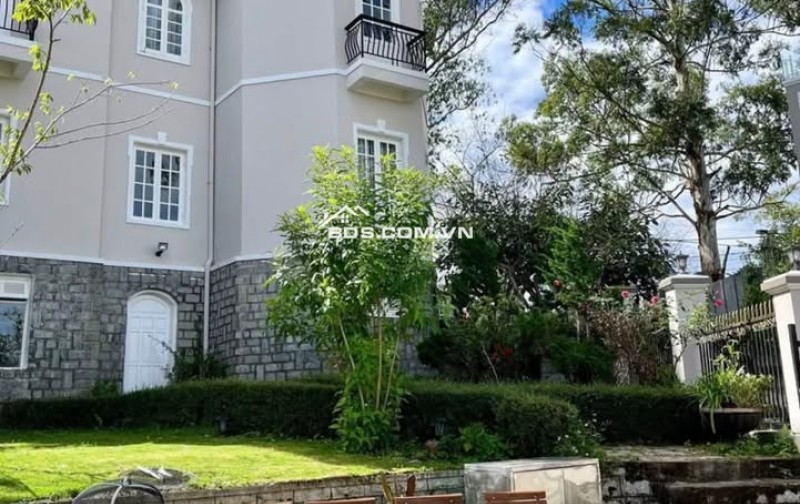 bán biệt thự bạch đàn trắng view cao xinh đẹp chỉ 25 tỷ
