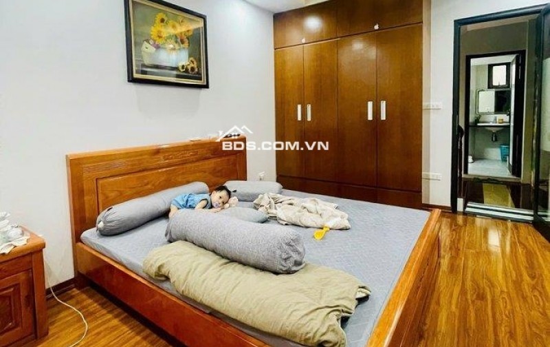 30m ra phố Tôn Đúc Thắng, nhà 30m x 4 tầng, giá chưa đến 9 tỷ