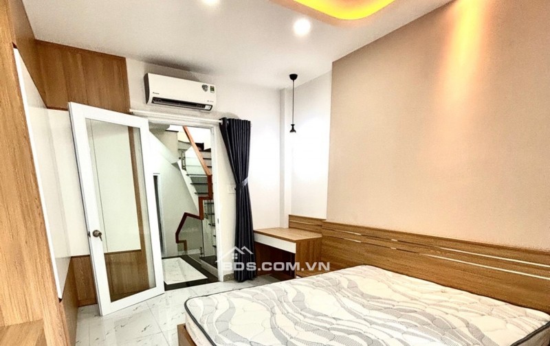 Nhà đường Hoà Bình(Tân Phú)