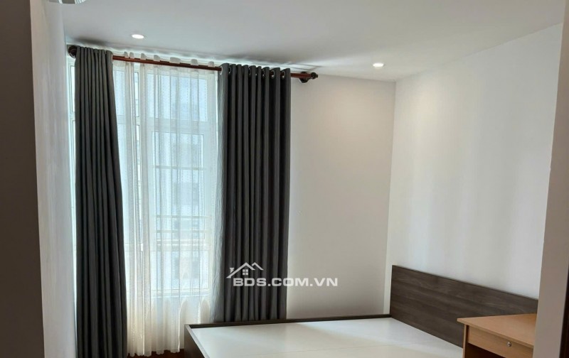 Bán căn hộ giai việt phường chánh hưng quận 8 150m2 3pn 2wc