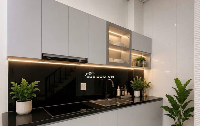  KIM GIANG, PHÂN LÔ Ô TÔ ĐỖ CỬA, VÀI BƯỚC RA PHỐ - 38m2, MT 4.5m CỰC THOÁNG, CỰC SÁNG!