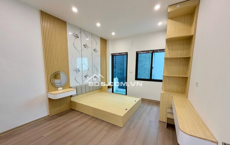 BÁN NHÀ THÁI THỊNH - NHÀ DÂN XÂY CHẮC CHẮN - PHÙ HỢP GIA ĐÌNH Ở LÂU DÀI