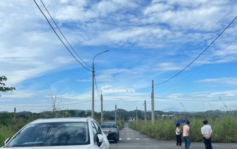 Hàng hiếm tại TDC 5. Trung tâm tỉnh Lào Cai. Lô đất vt2 100m2 giá rẻ nhất thị trường chỉ 1tỷ2xx