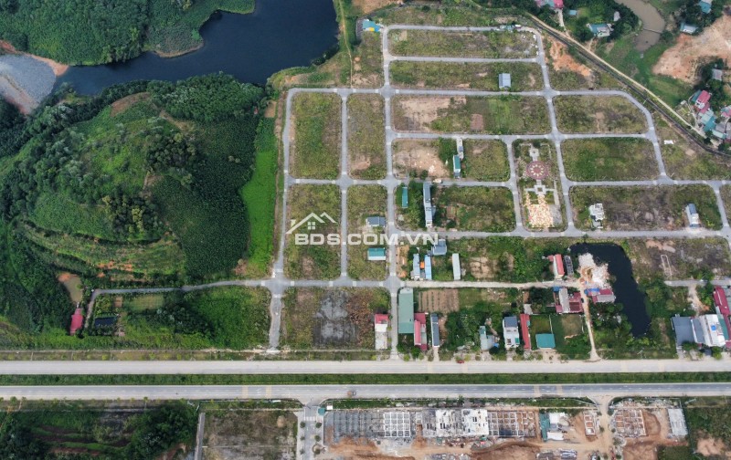 Hàng hiếm tại TDC 5. Trung tâm tỉnh Lào Cai. Lô đất vt2 100m2 giá rẻ nhất thị trường chỉ 1tỷ2xx