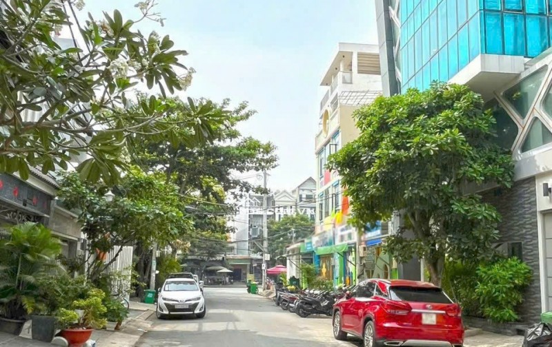 Bán đất rẻ hơn giá hẻm 10x25,5m giá tốt nhất Q7, sát bên Phú Mỹ hưng. Giá chỉ 26 tỷ