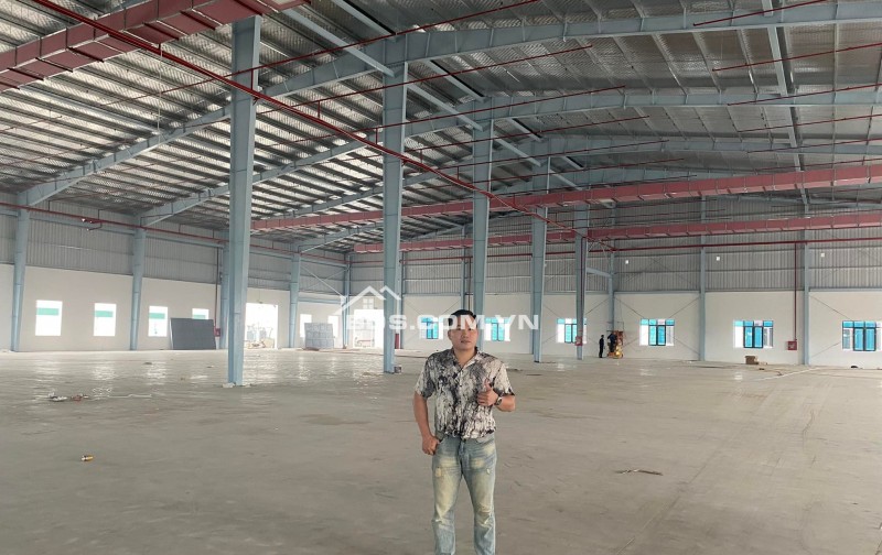 Kho xưởng gần KCN Tràng Duệ mới dựng DT 3500m2, PCCC tự động, khách vào được luôn