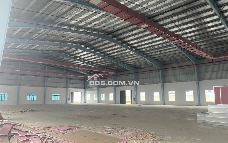 Kho xưởng gần KCN Tràng Duệ mới dựng DT 3500m2, PCCC tự động, khách vào được luôn