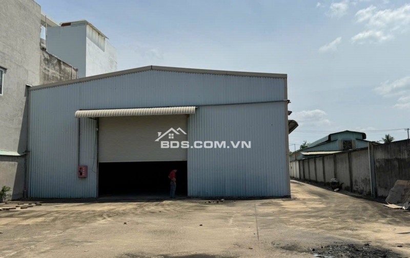 Cho thuê xưởng bên Thủy Nguyên, DT 1800m2 có PCCC, trạm điện rất lớn, xa dân