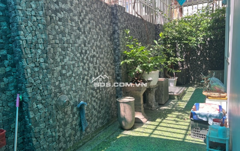 Bán biệt thự 10x20 đường 16m khu Him Lam Q7 giá 57 tỷ
