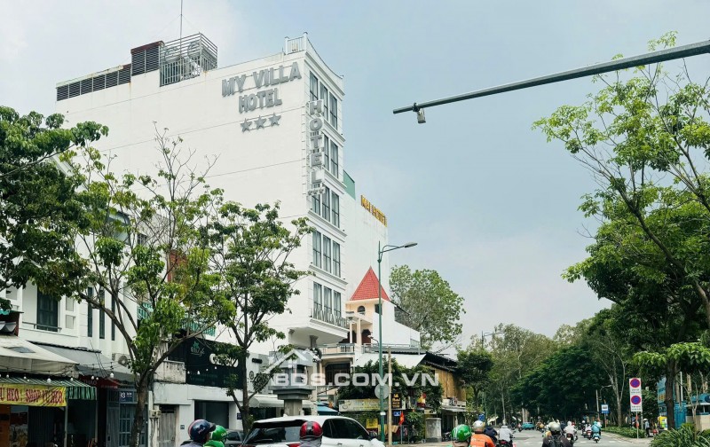 Bán mặt tiền đường Hồng Hà, Trệt 4 lầu ST, DT: 67m2, 9PN, 6WC. Gần CV