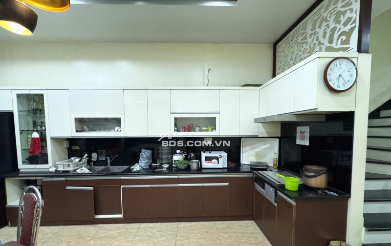 LÔ GÓC 3 mặt thoáng siêu hiếm 134 Văn Cao