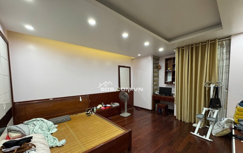 LÔ GÓC 3 mặt thoáng siêu hiếm 134 Văn Cao