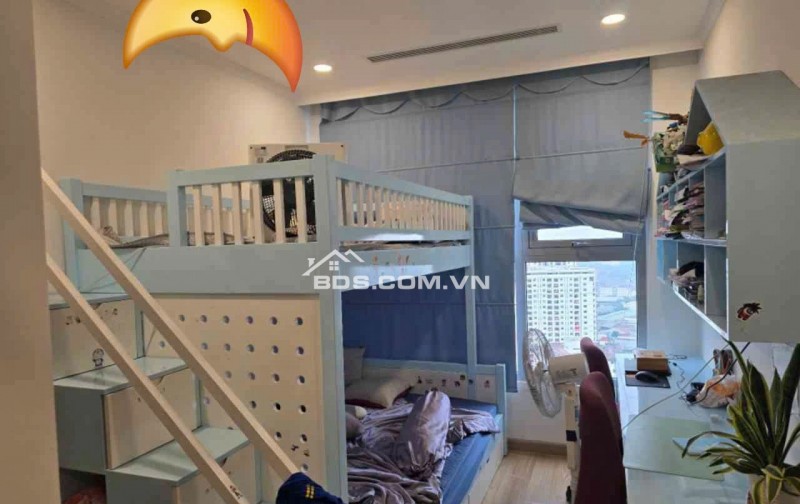 Gia đình cần bán gấp căn hộ PHỐ Hàm Nghi diện tích 79m2.
