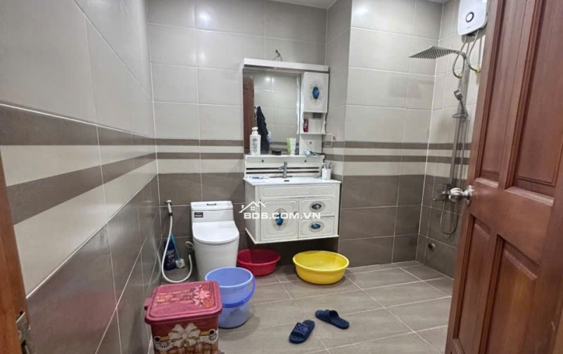 bán căn hộ khang gia 76m, 3PN, chưa ra sổ , giá 2,3 tỷ