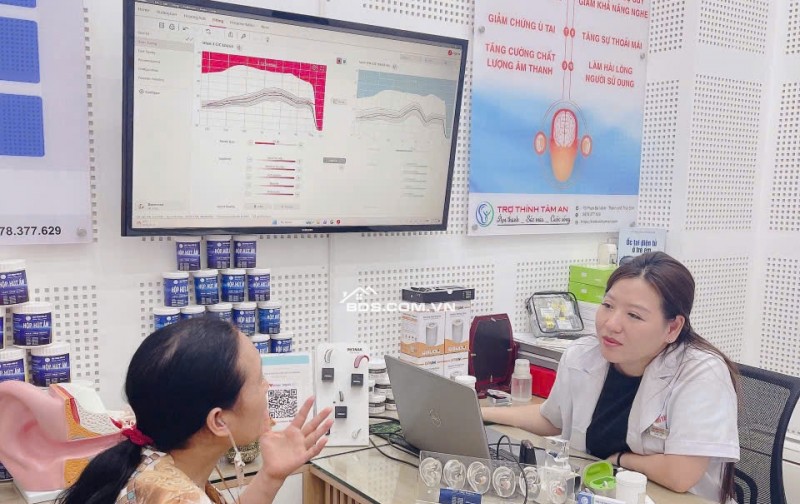 Máy trợ thính thẩm mỹ bí mật sâu trong ống tai đeo như không đeo
