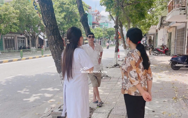 Máy trợ thính thẩm mỹ bí mật sâu trong ống tai đeo như không đeo
