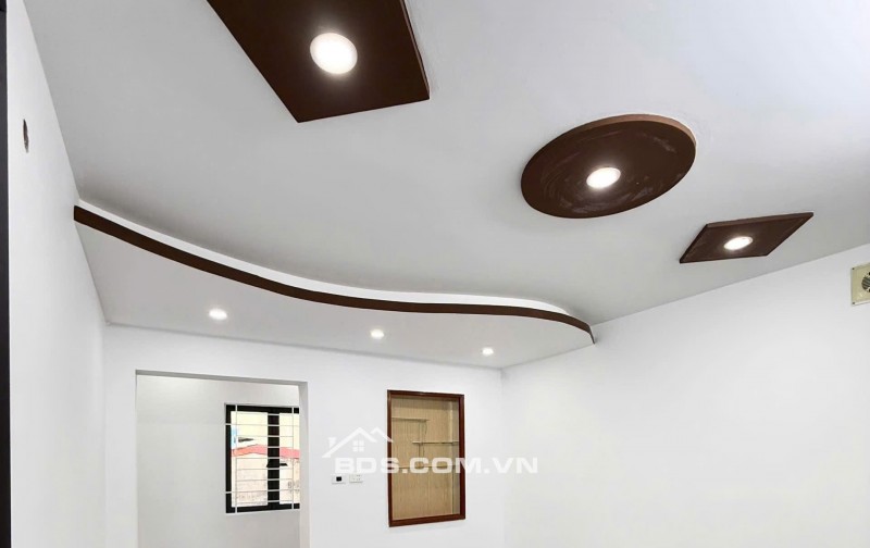 LÔ GÓC 3 mặt thoáng siêu hiếm 134 Văn Cao