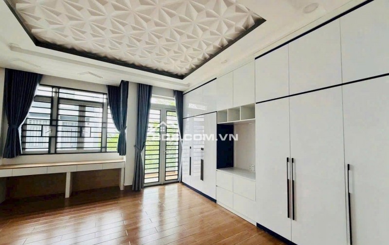 NHÀ MỜI ĐẸP HẺM XE HƠI NHÀ BÈ (5X16,5) 3 TẦNG CHỈ 7,5 TỶ - SỔ HỒNG RIÊNG HOÀN CÔNG